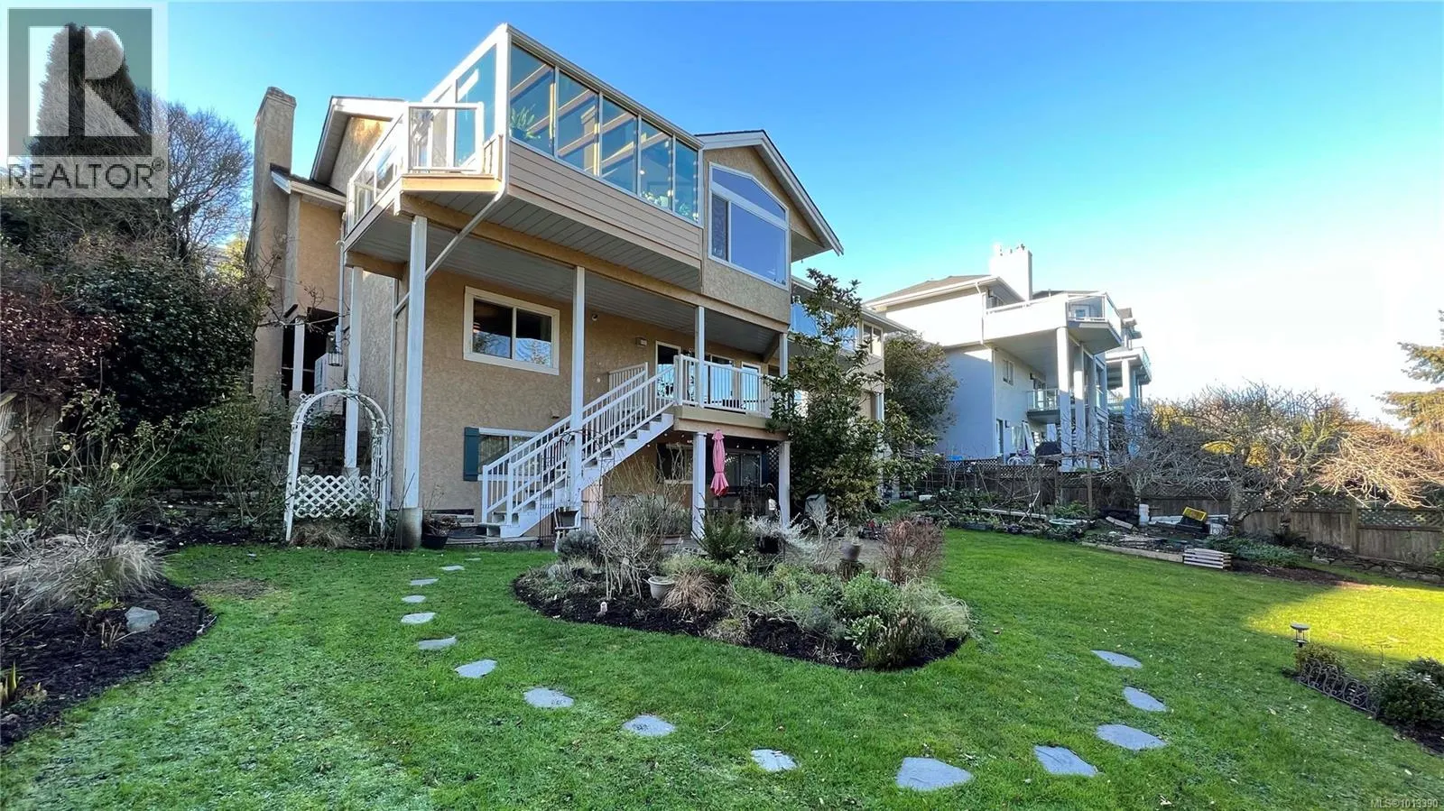 986 Seapearl Pl