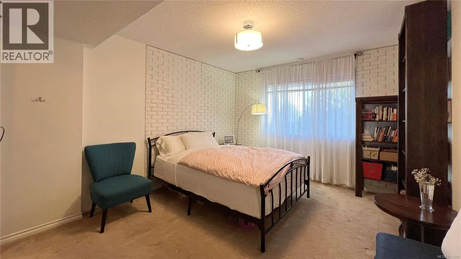986 Seapearl Pl