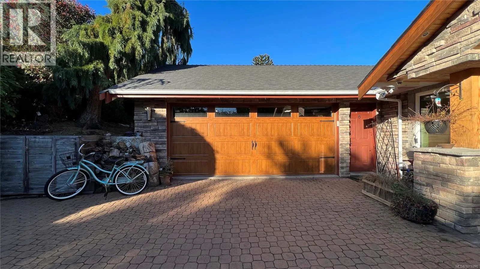 986 Seapearl Pl