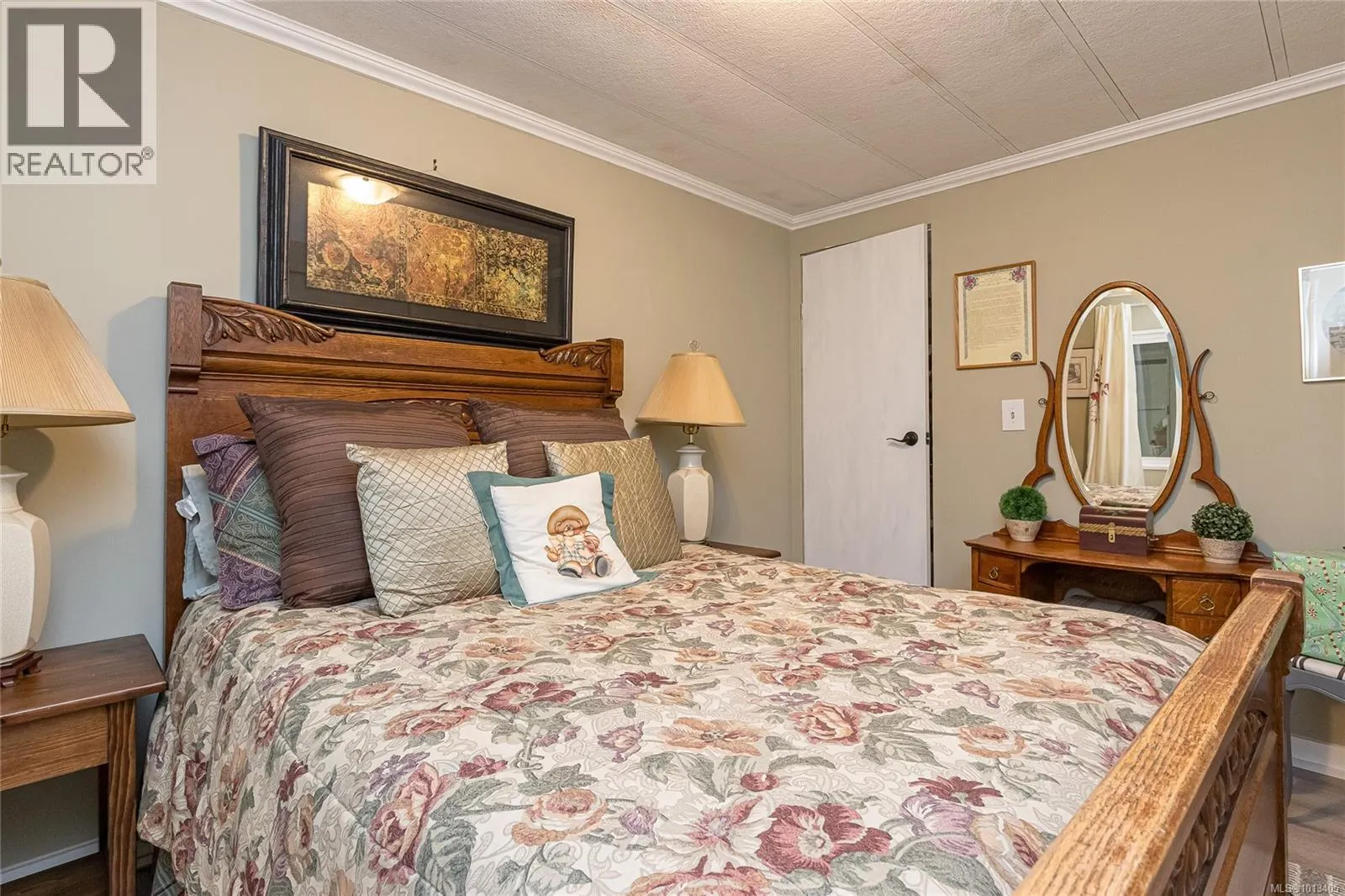 47 5838 Blythwood Rd