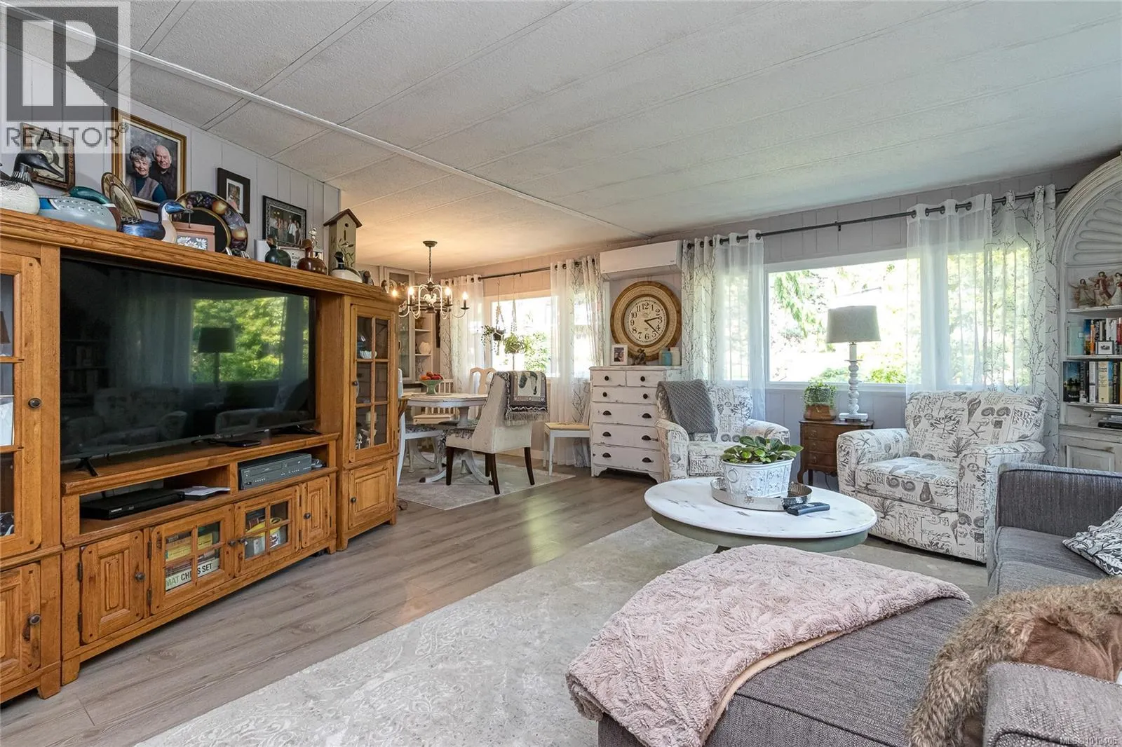 47 5838 Blythwood Rd