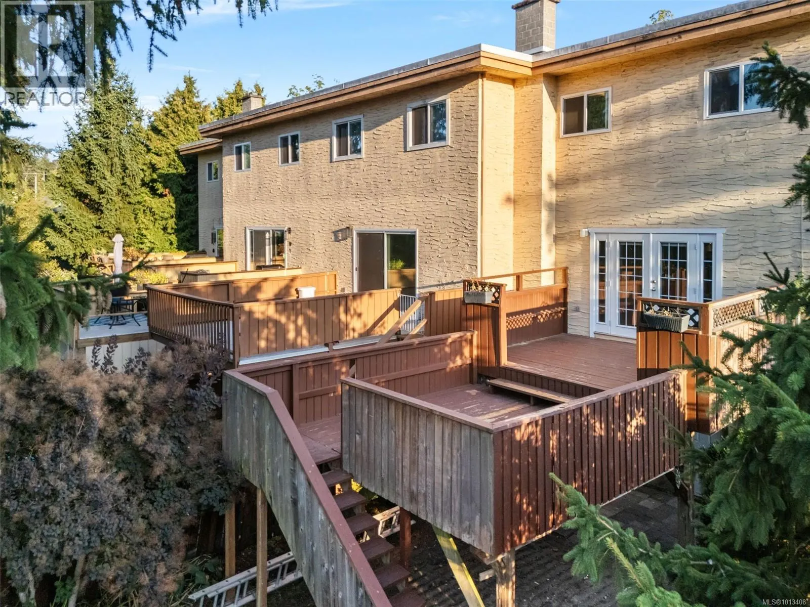 1 1164 Palmer Rd
