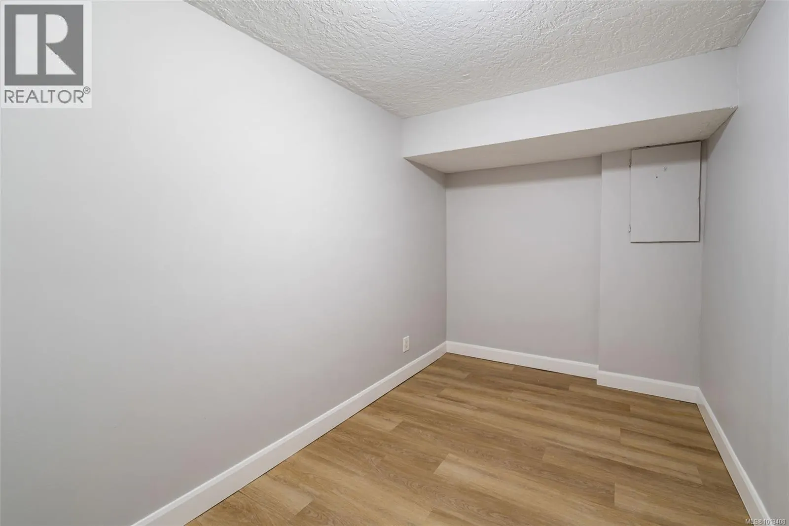 1 1164 Palmer Rd