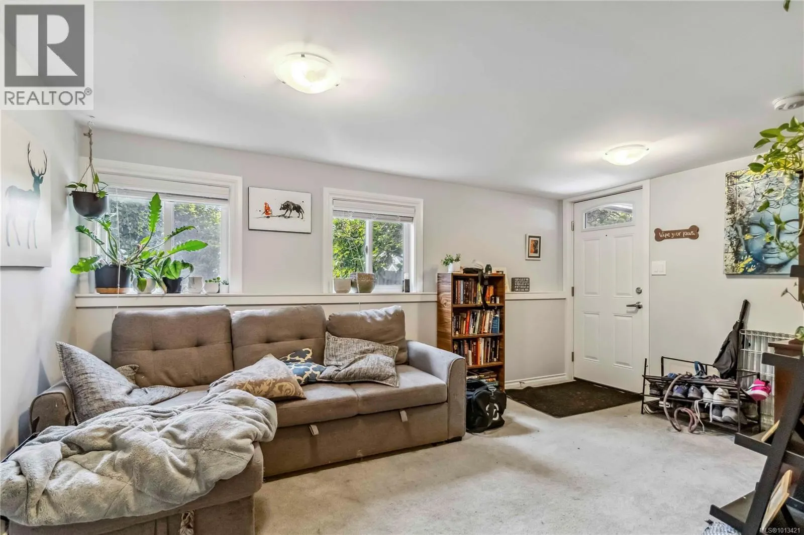 1112 Craigflower Rd