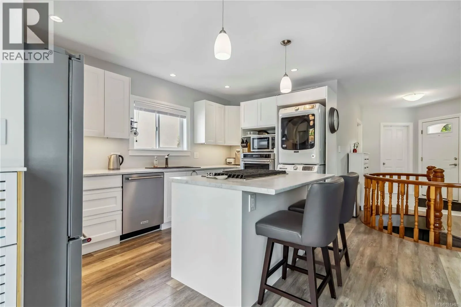 1112 Craigflower Rd