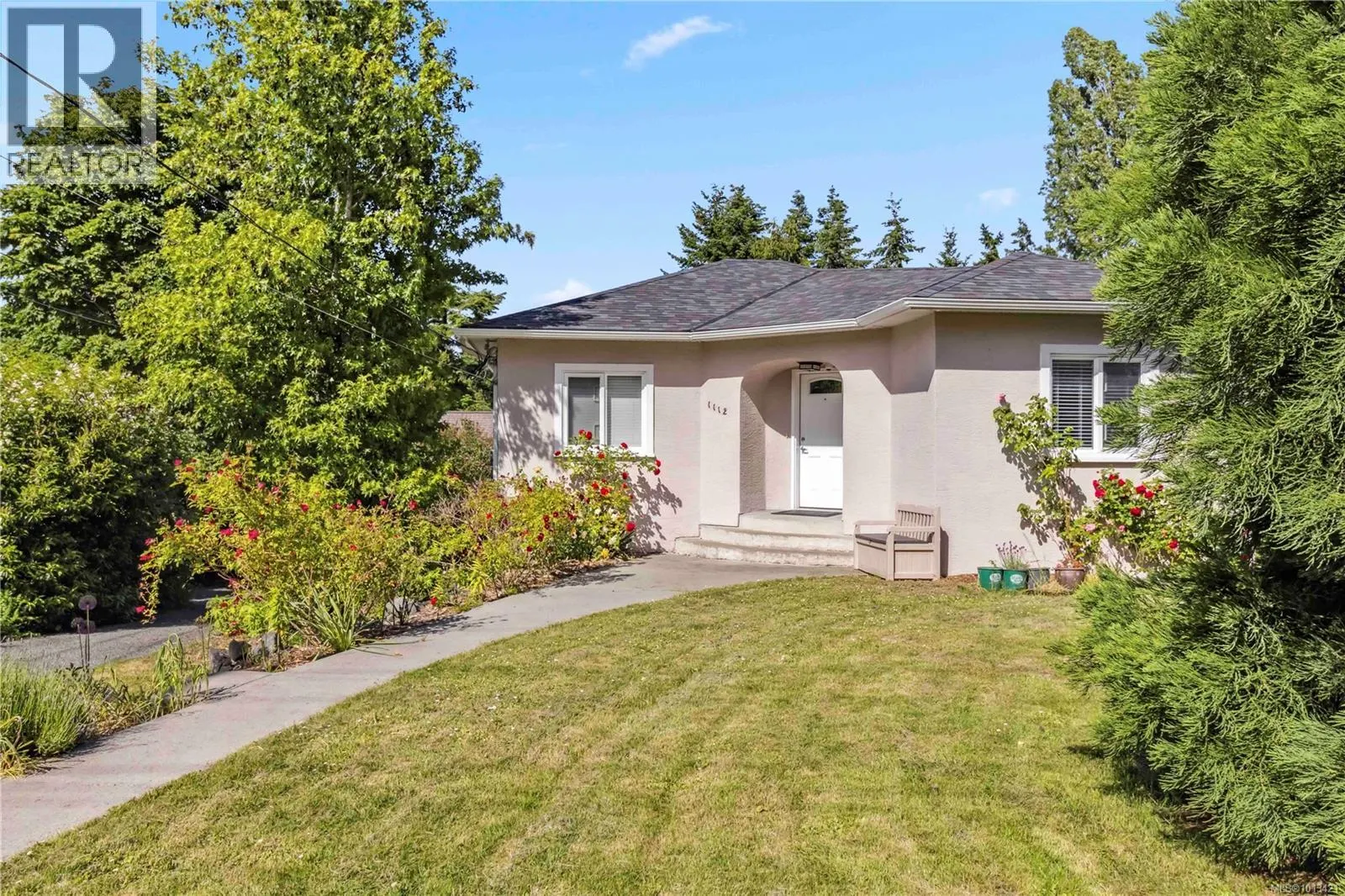 1112 Craigflower Rd