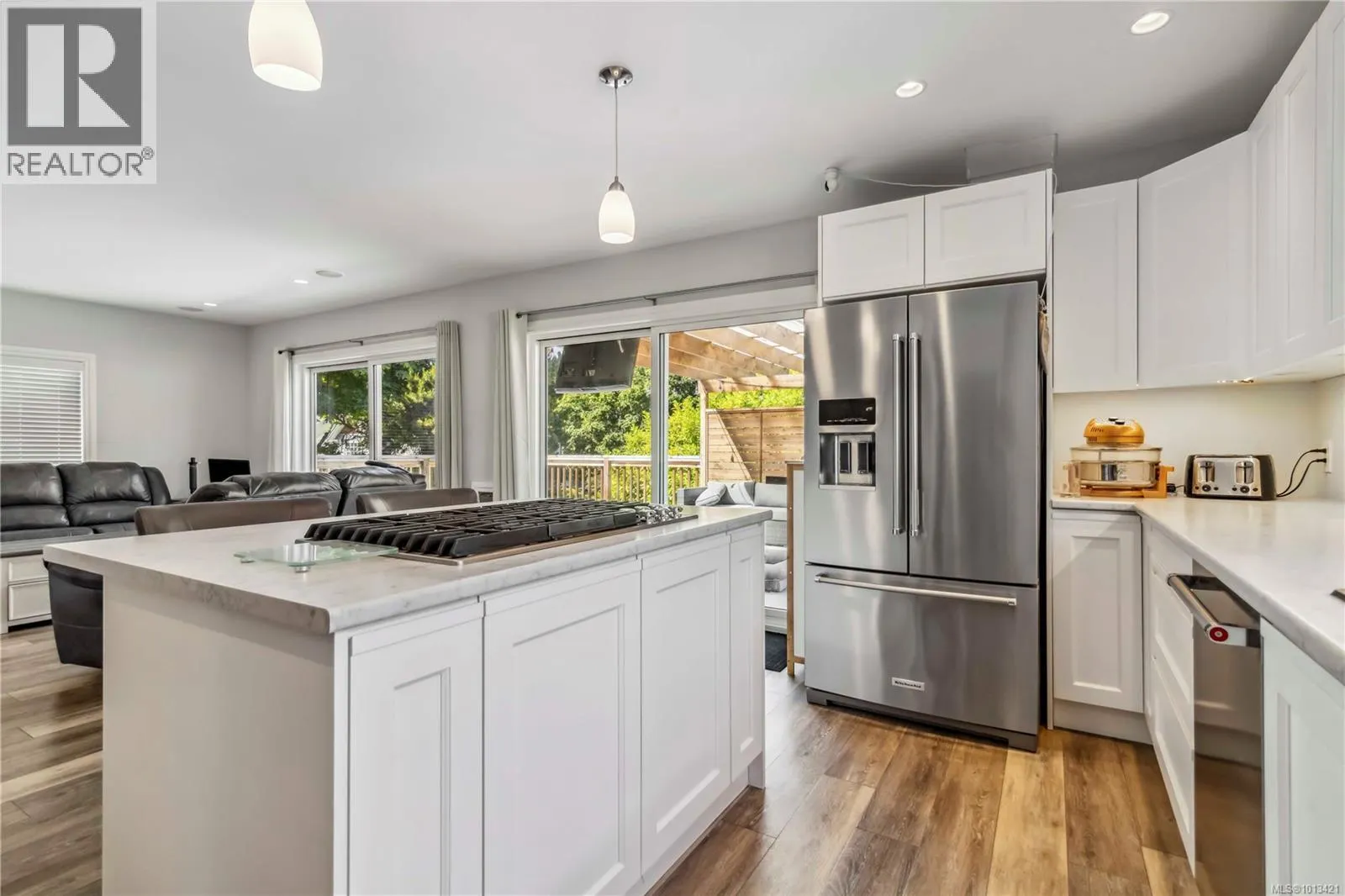 1112 Craigflower Rd