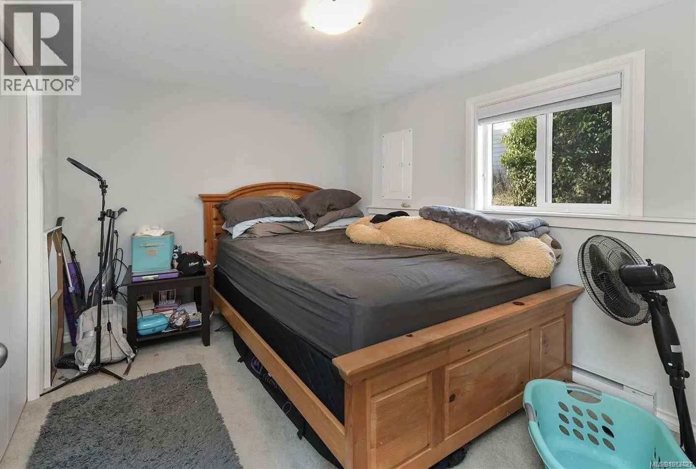 1112 Craigflower Rd