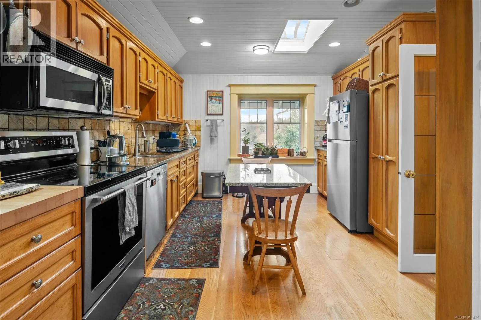 2088 Falkland Pl