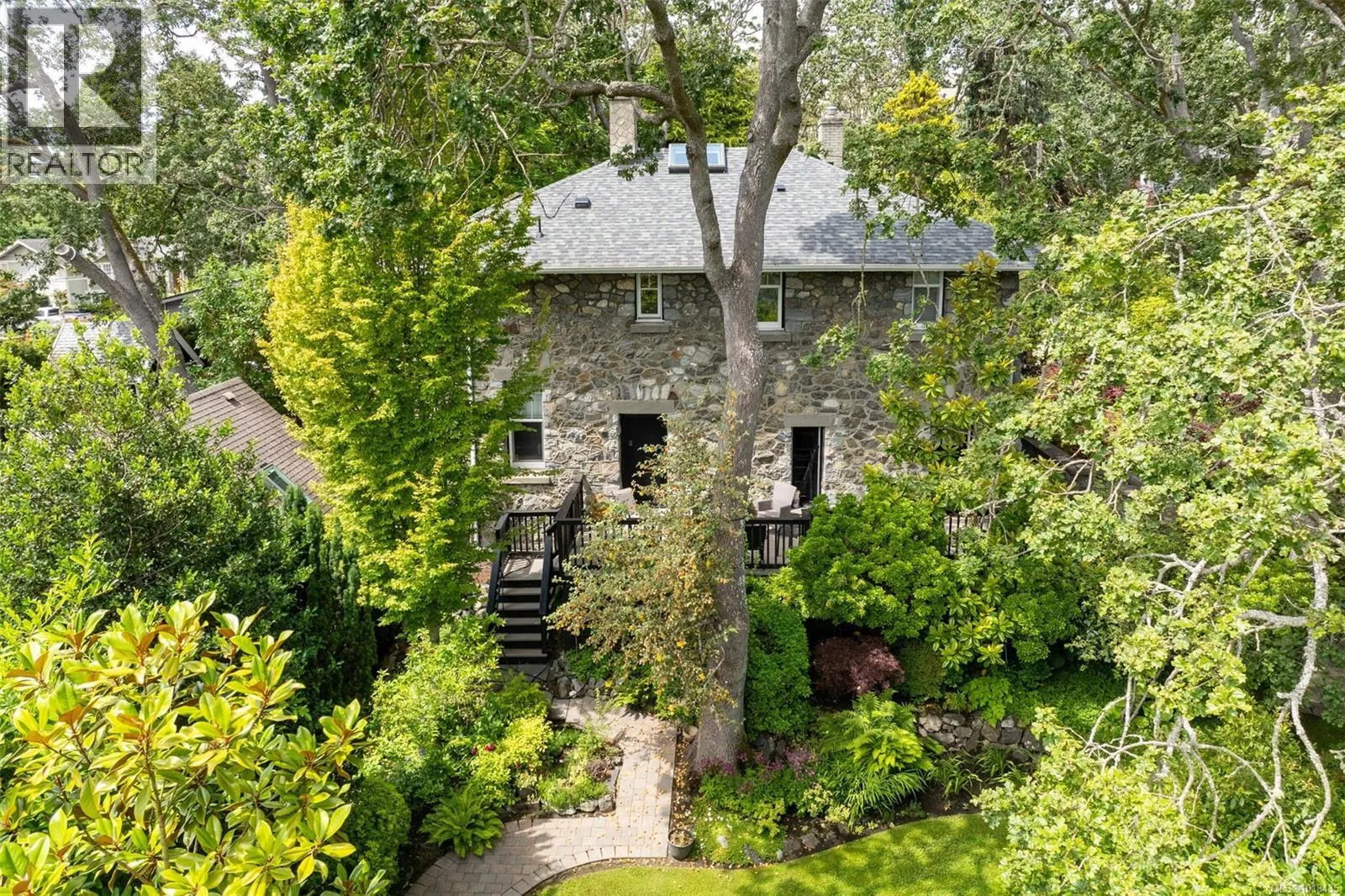 2088 Falkland Pl