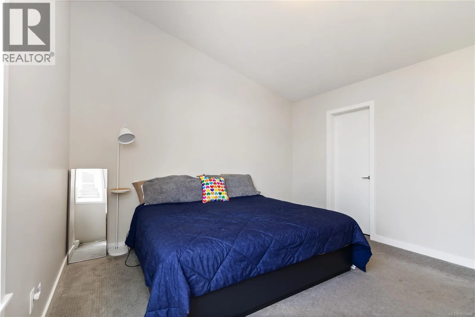 3381 Vision Way