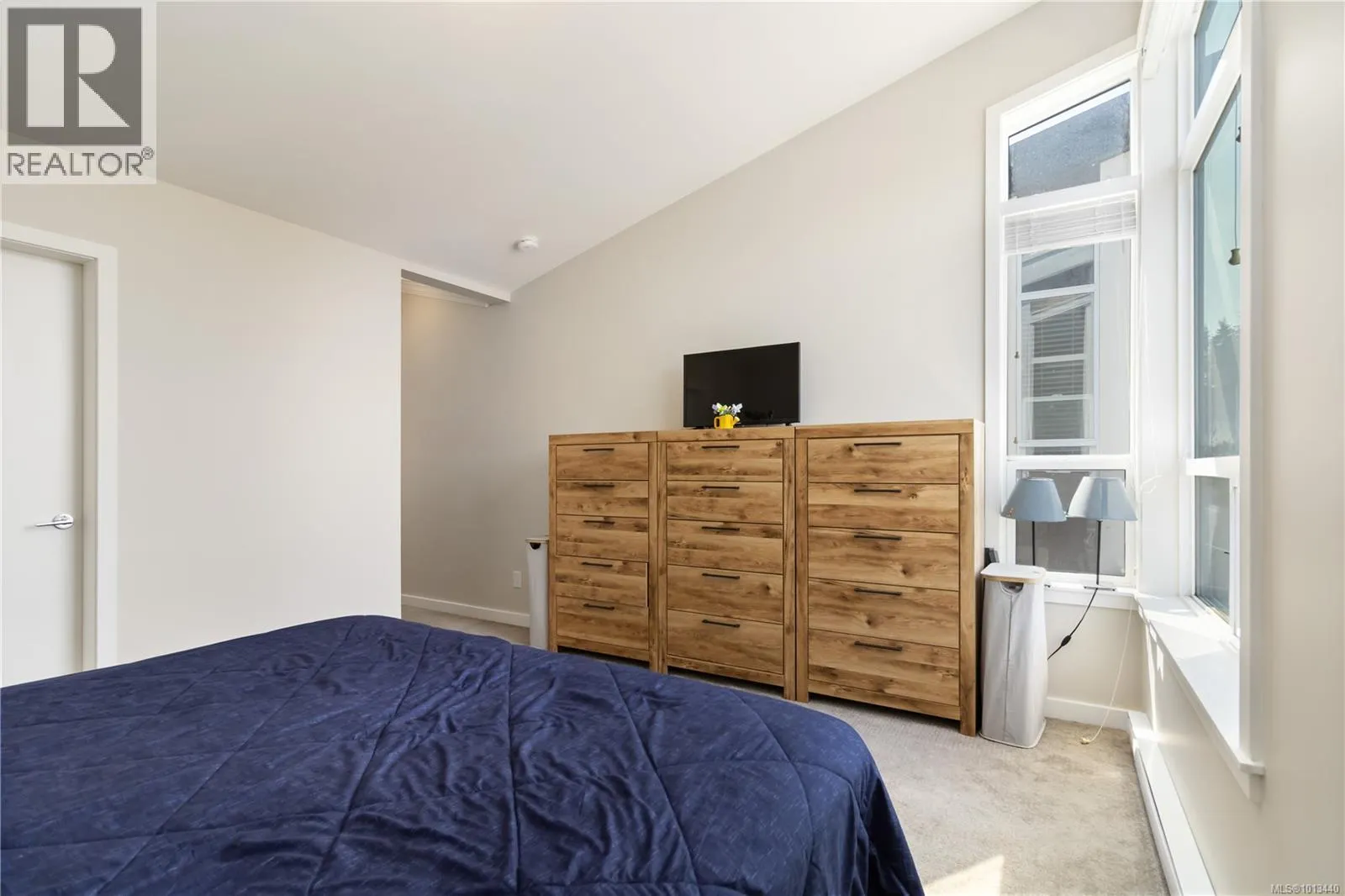 3381 Vision Way