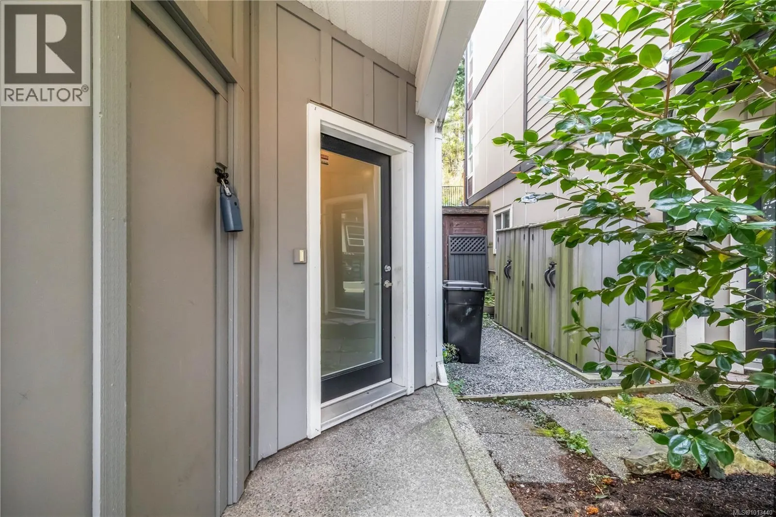 3381 Vision Way