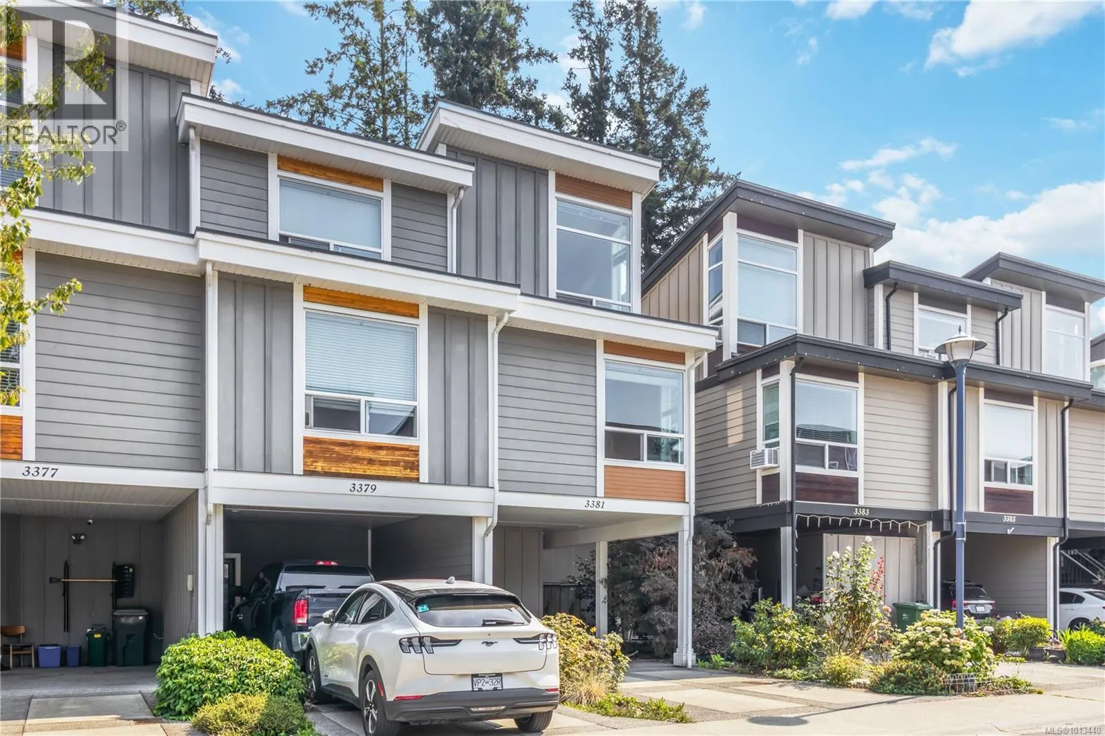3381 Vision Way