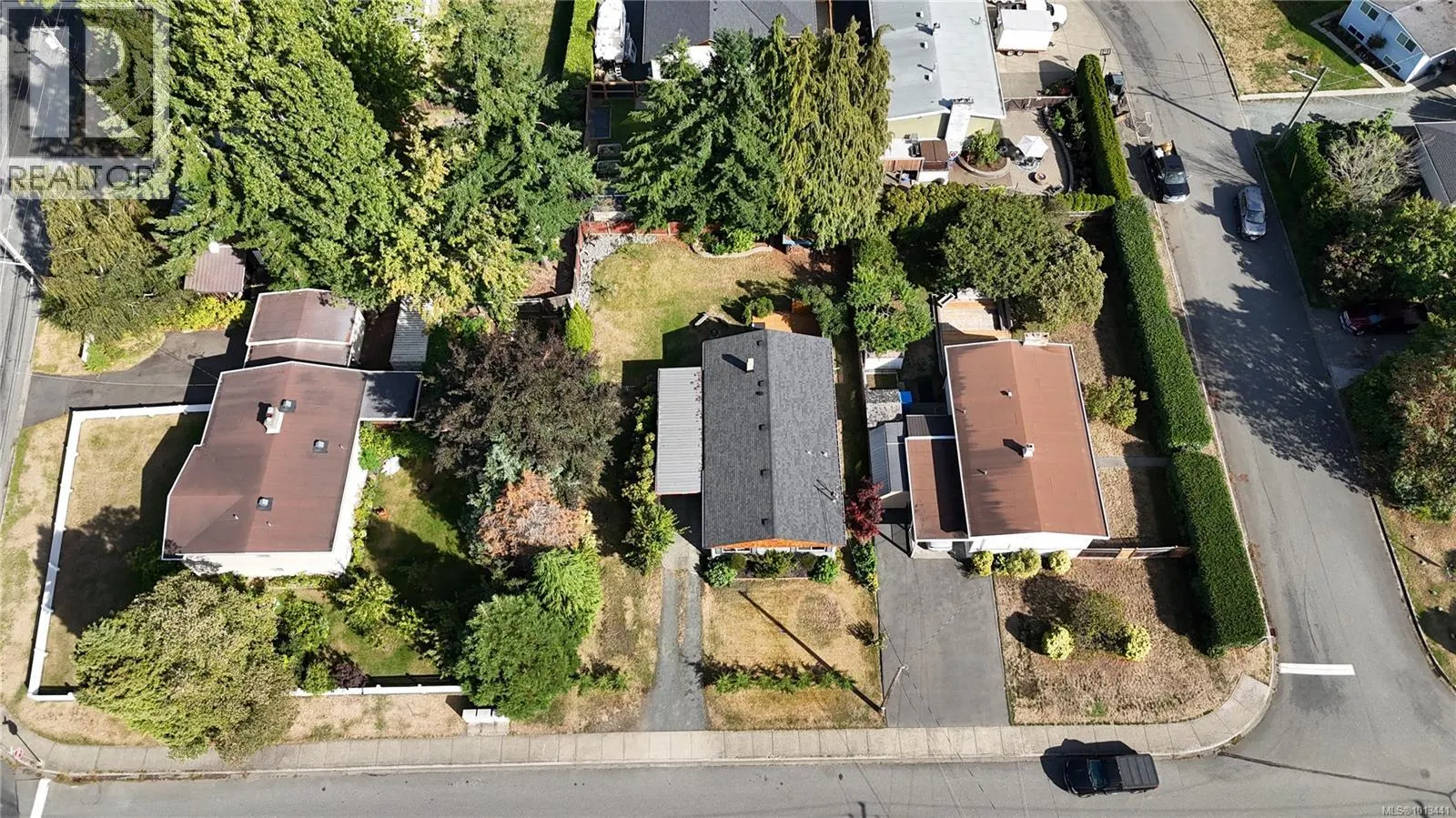 595 Cedar St