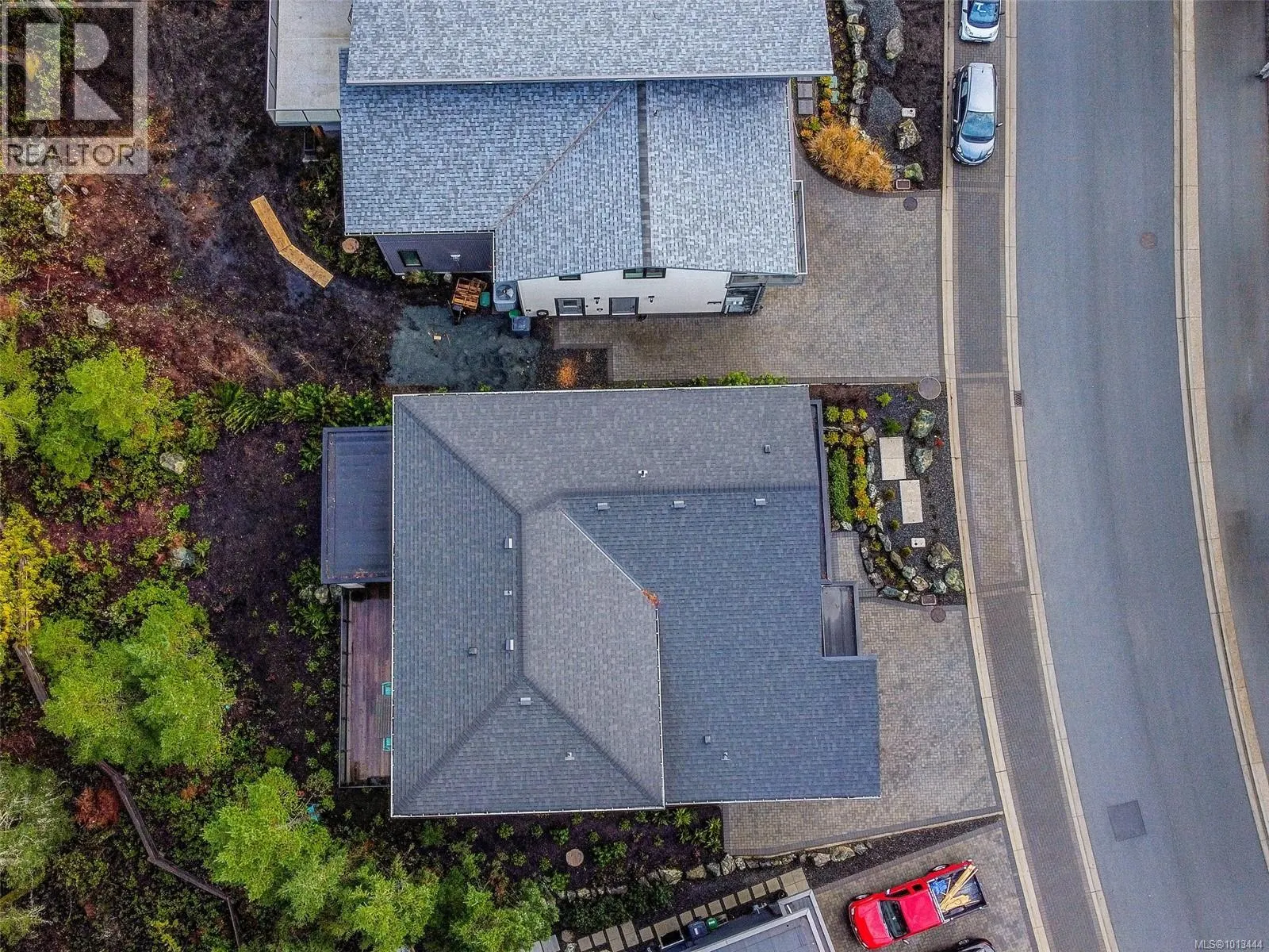 3909 Olympian Way