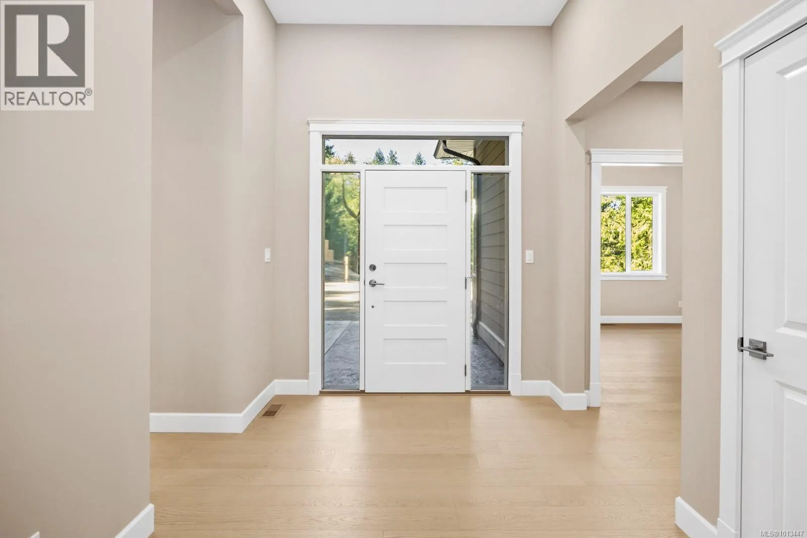 1054 Fern Ridge Dr