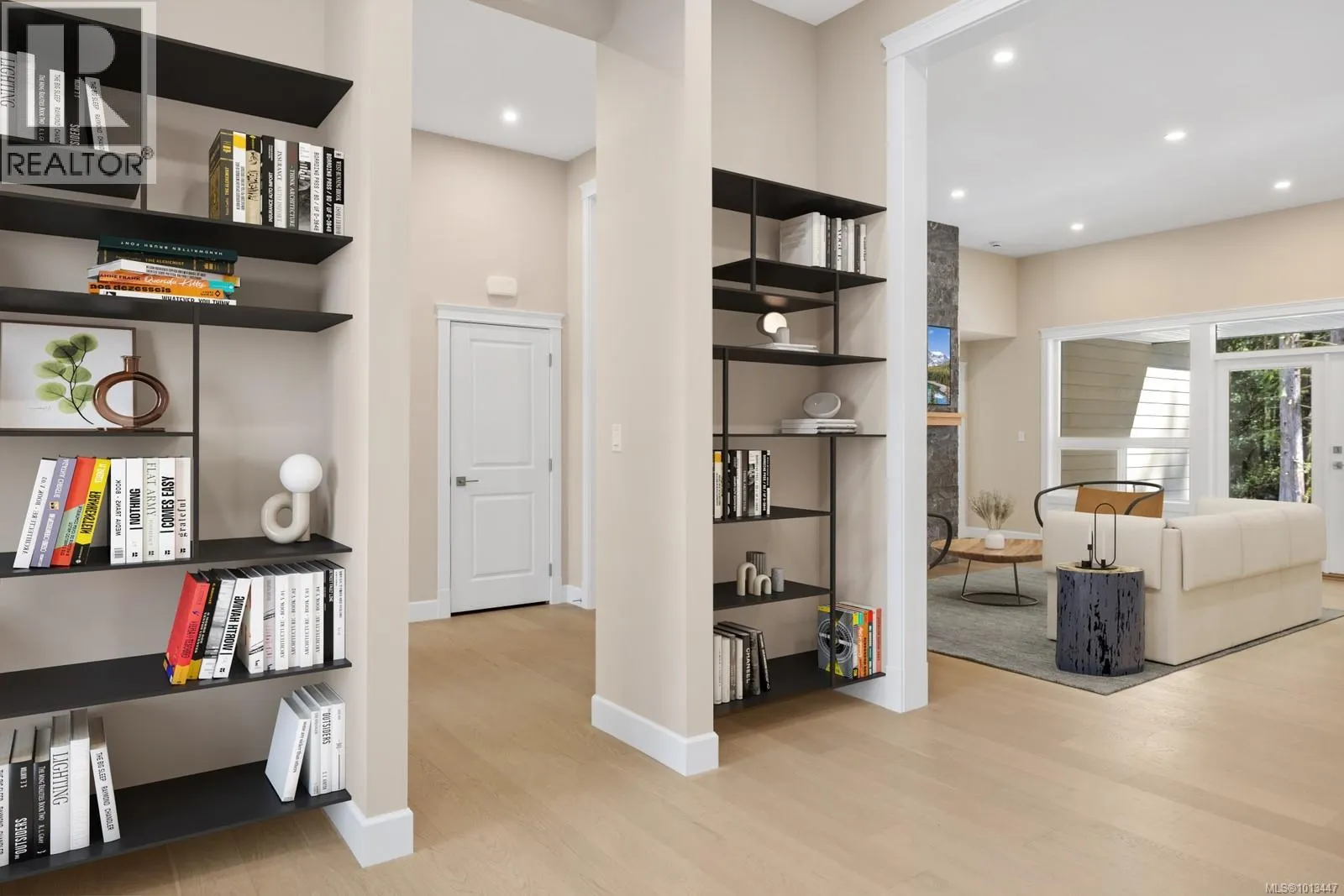 1054 Fern Ridge Dr