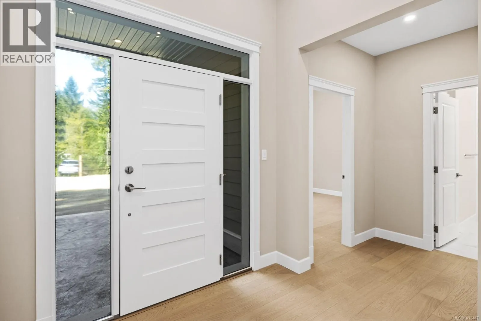 1054 Fern Ridge Dr