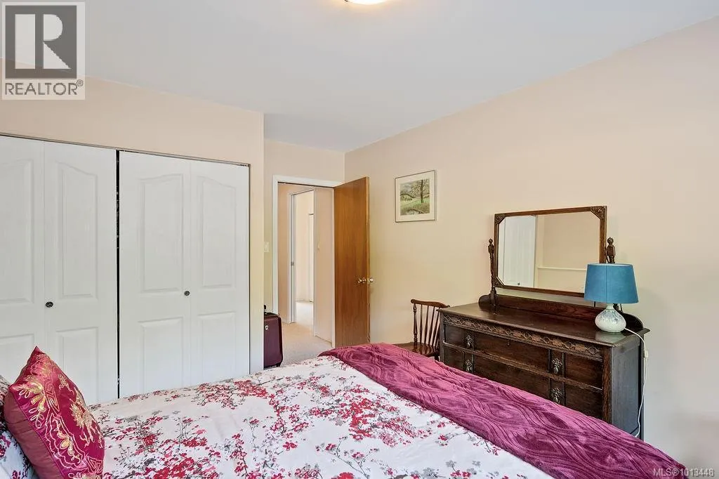 10655 Blue Heron Rd