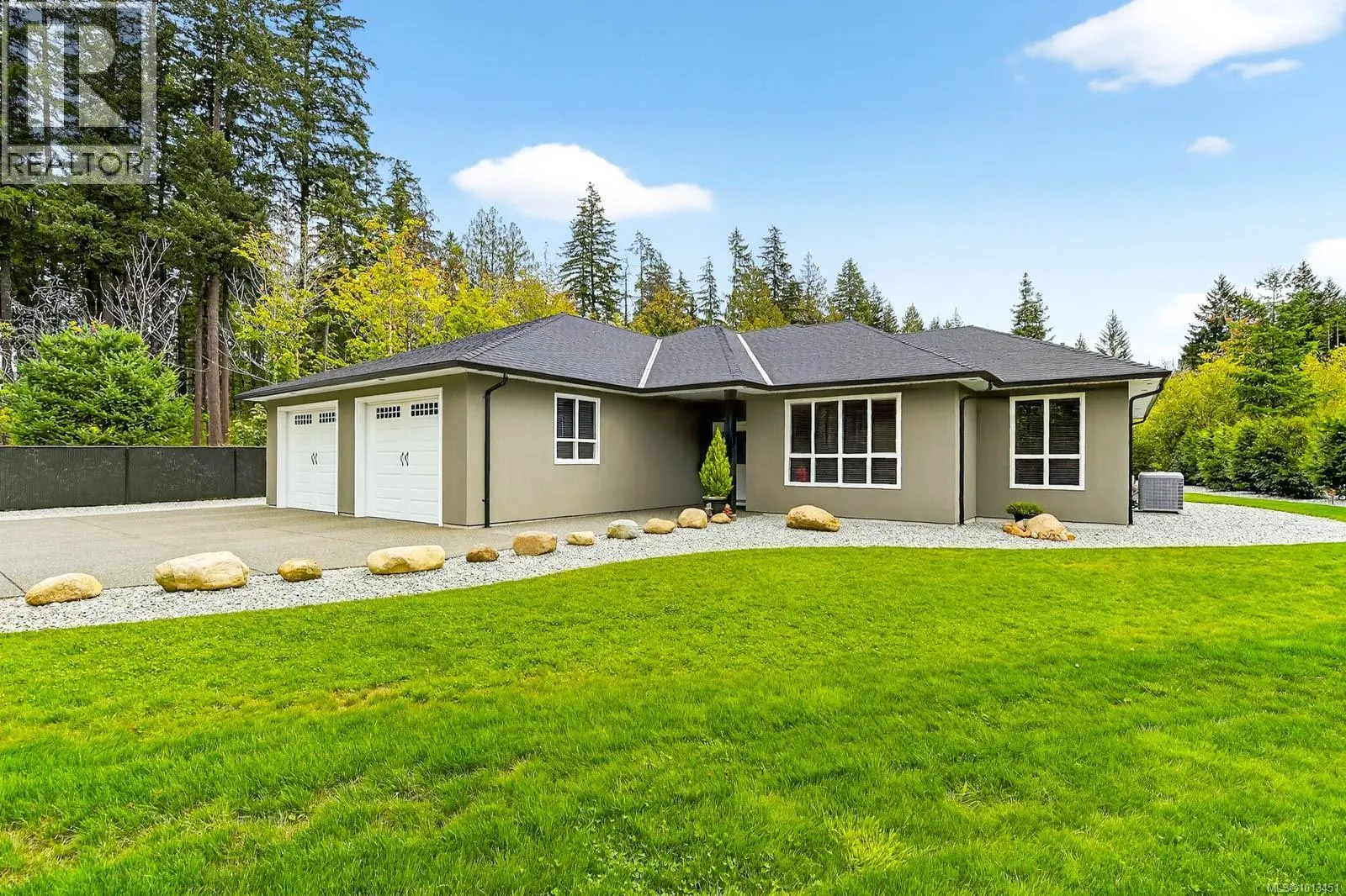 5595 Maebelle Rd