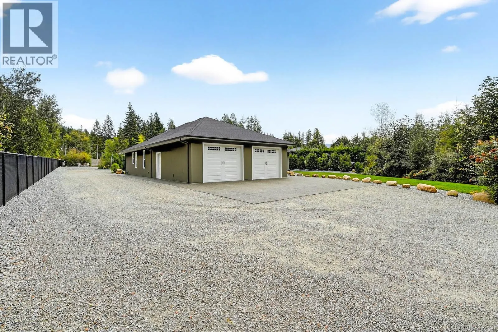5595 Maebelle Rd