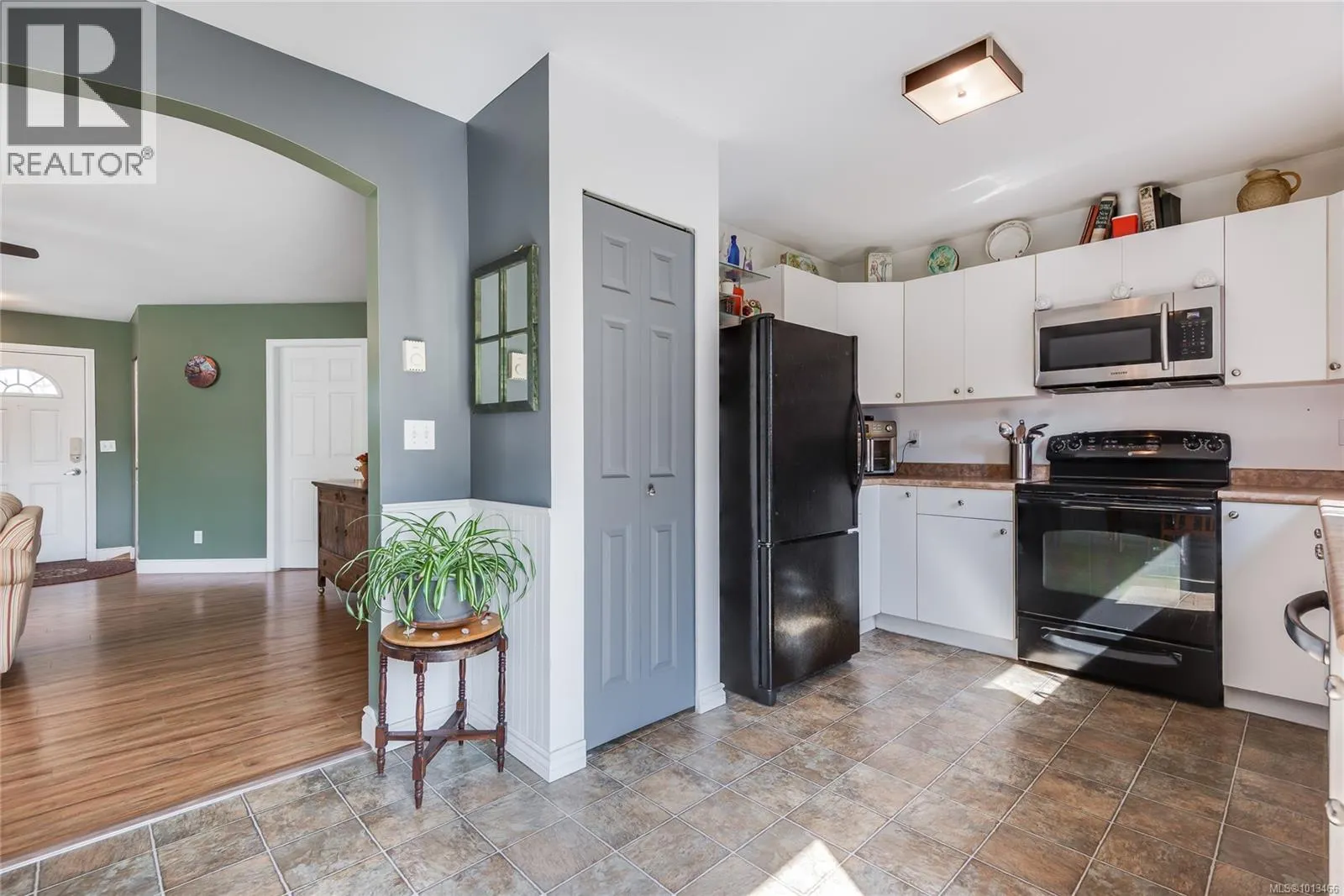 225 Larwood Rd