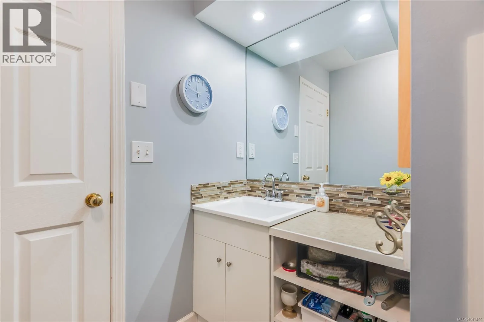 225 Larwood Rd