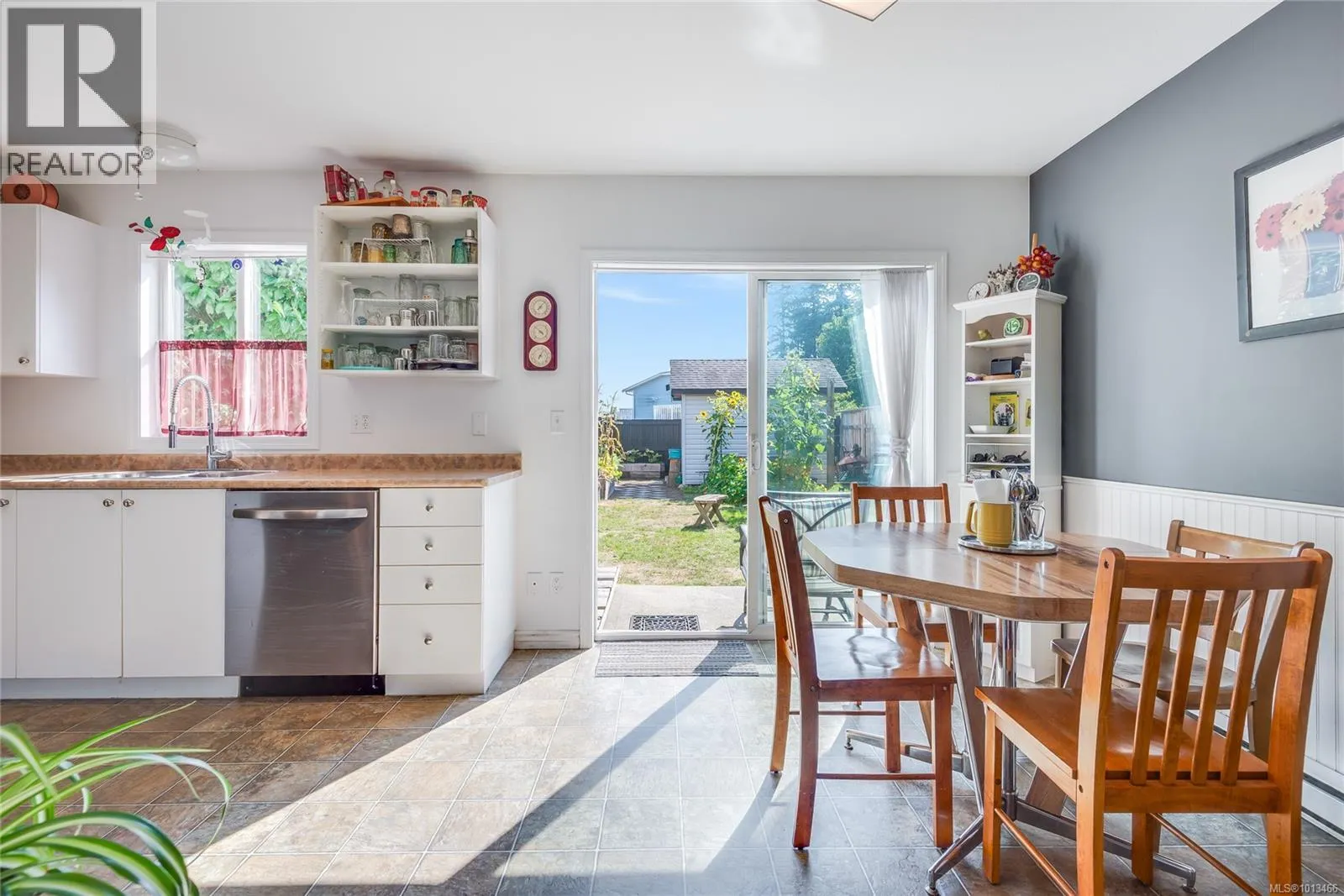 225 Larwood Rd