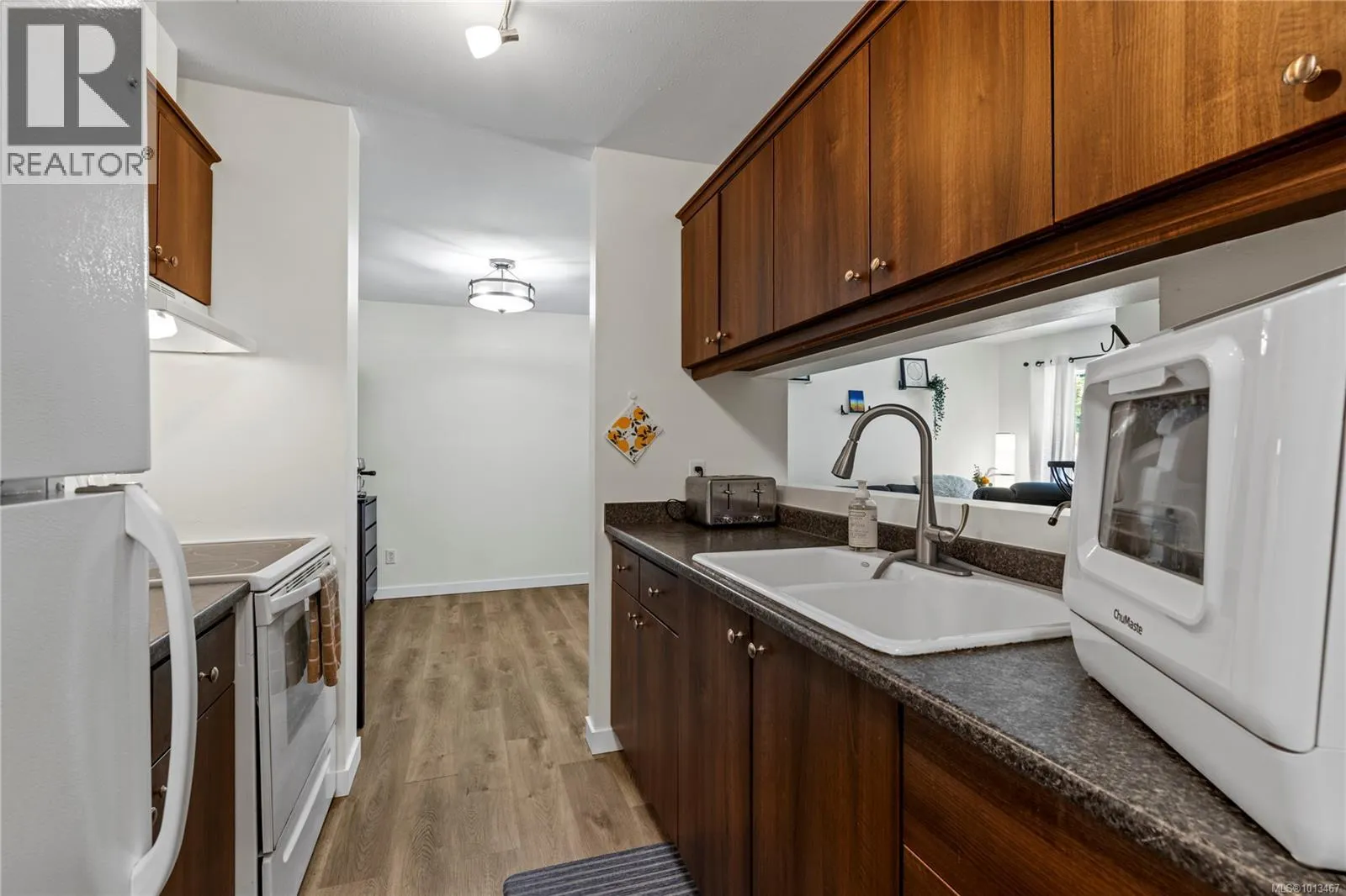 204 4971 Songbird Pl