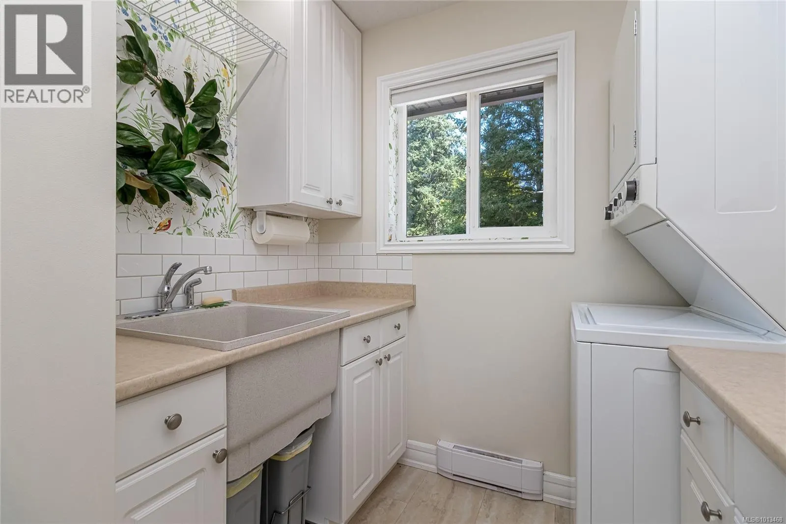 850 Sayward Rd