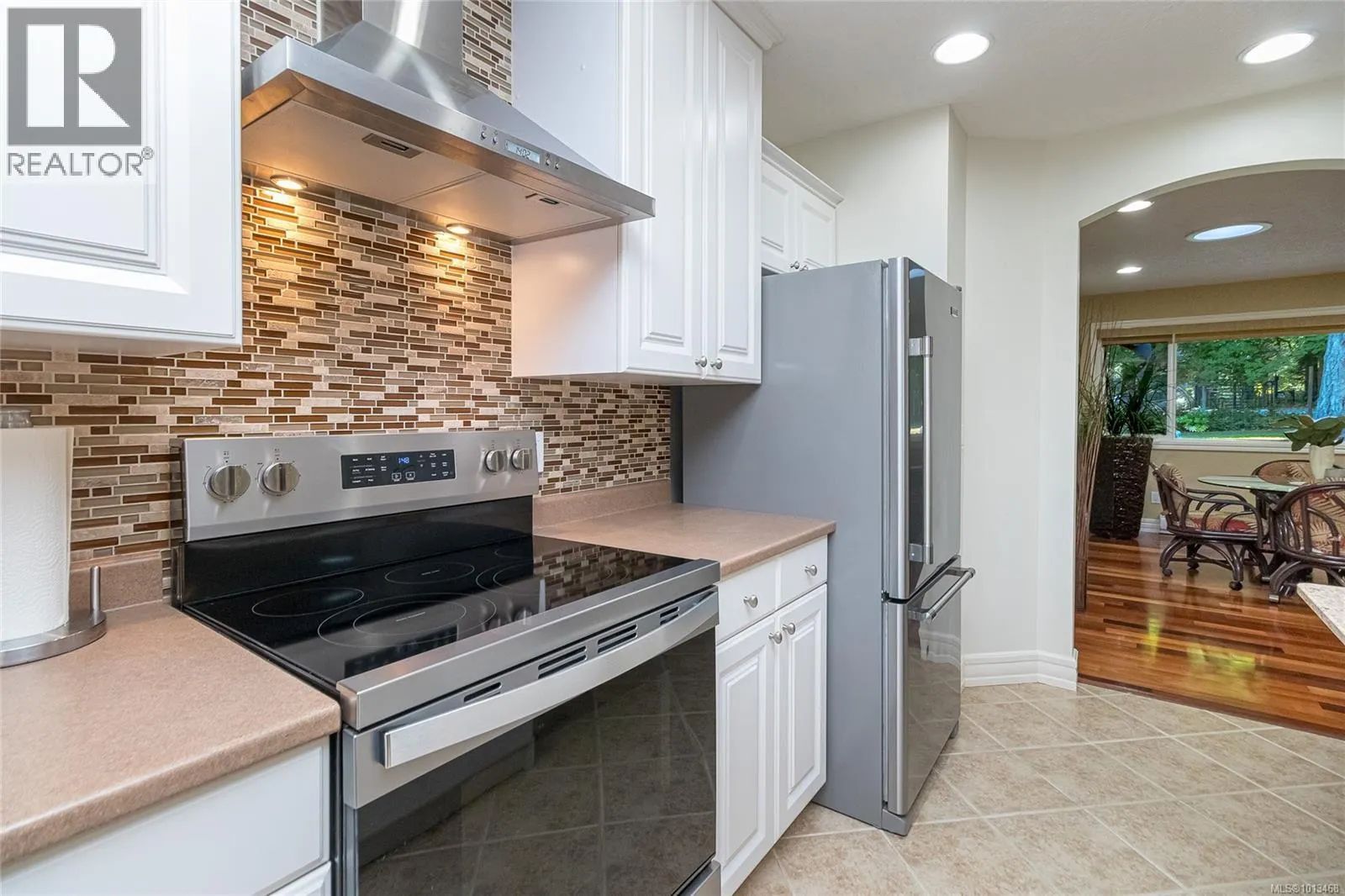 850 Sayward Rd