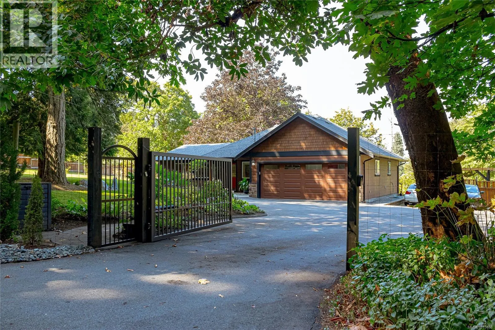850 Sayward Rd