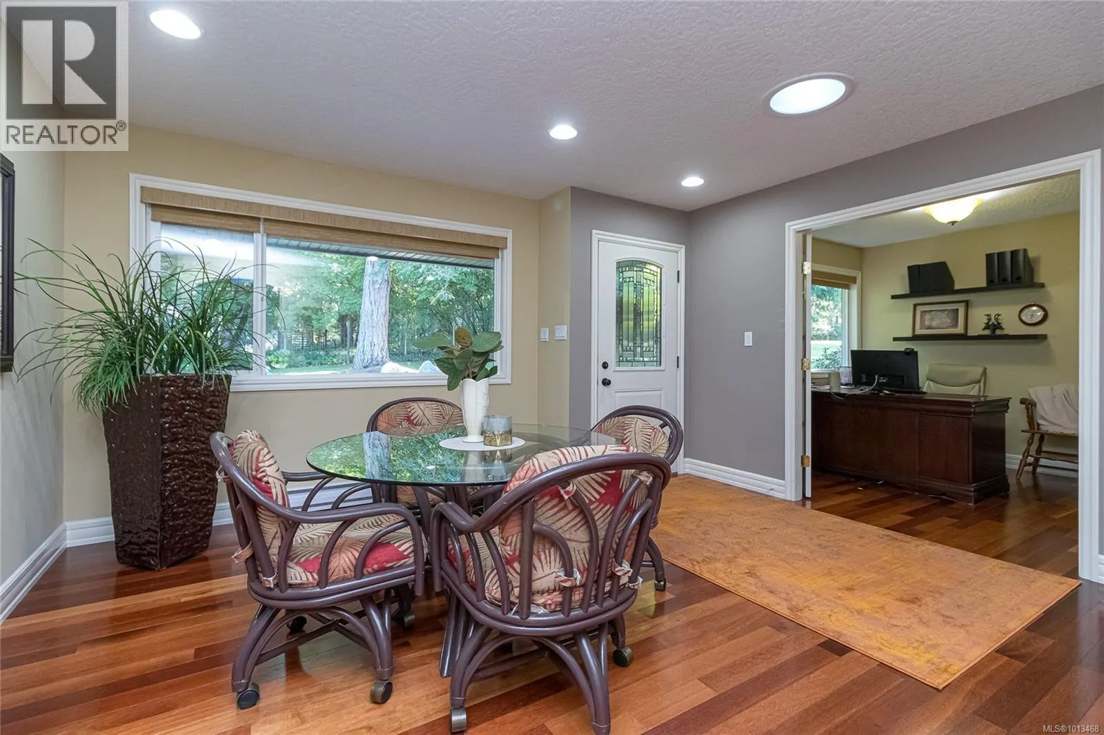 850 Sayward Rd