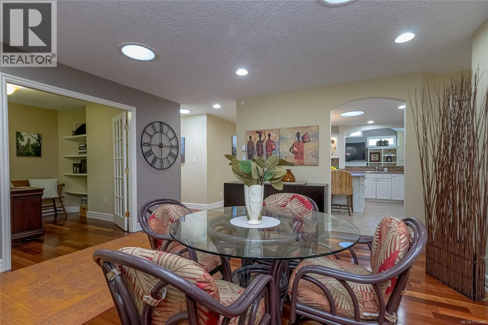 850 Sayward Rd