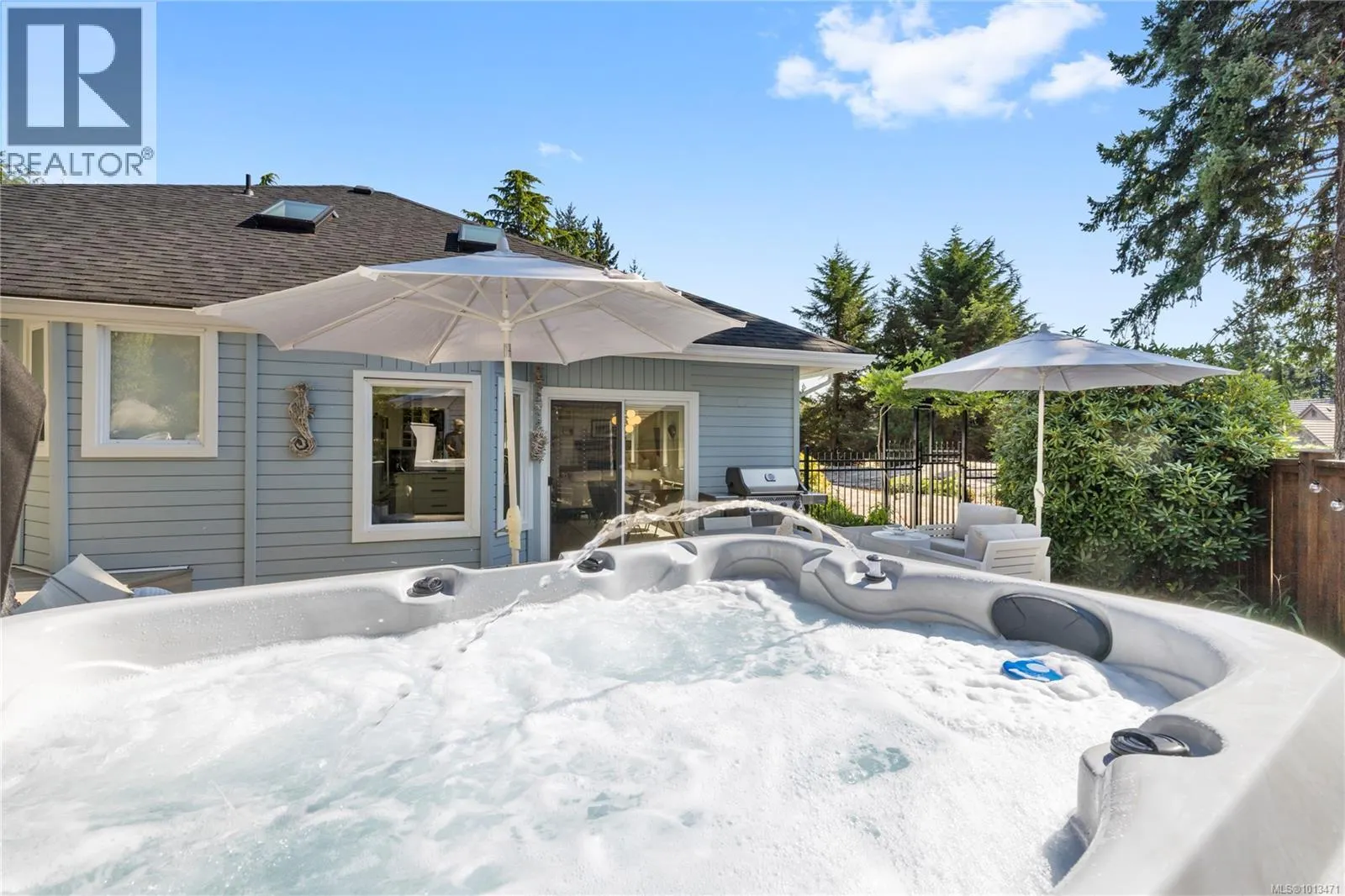 3425 Carmichael Rd