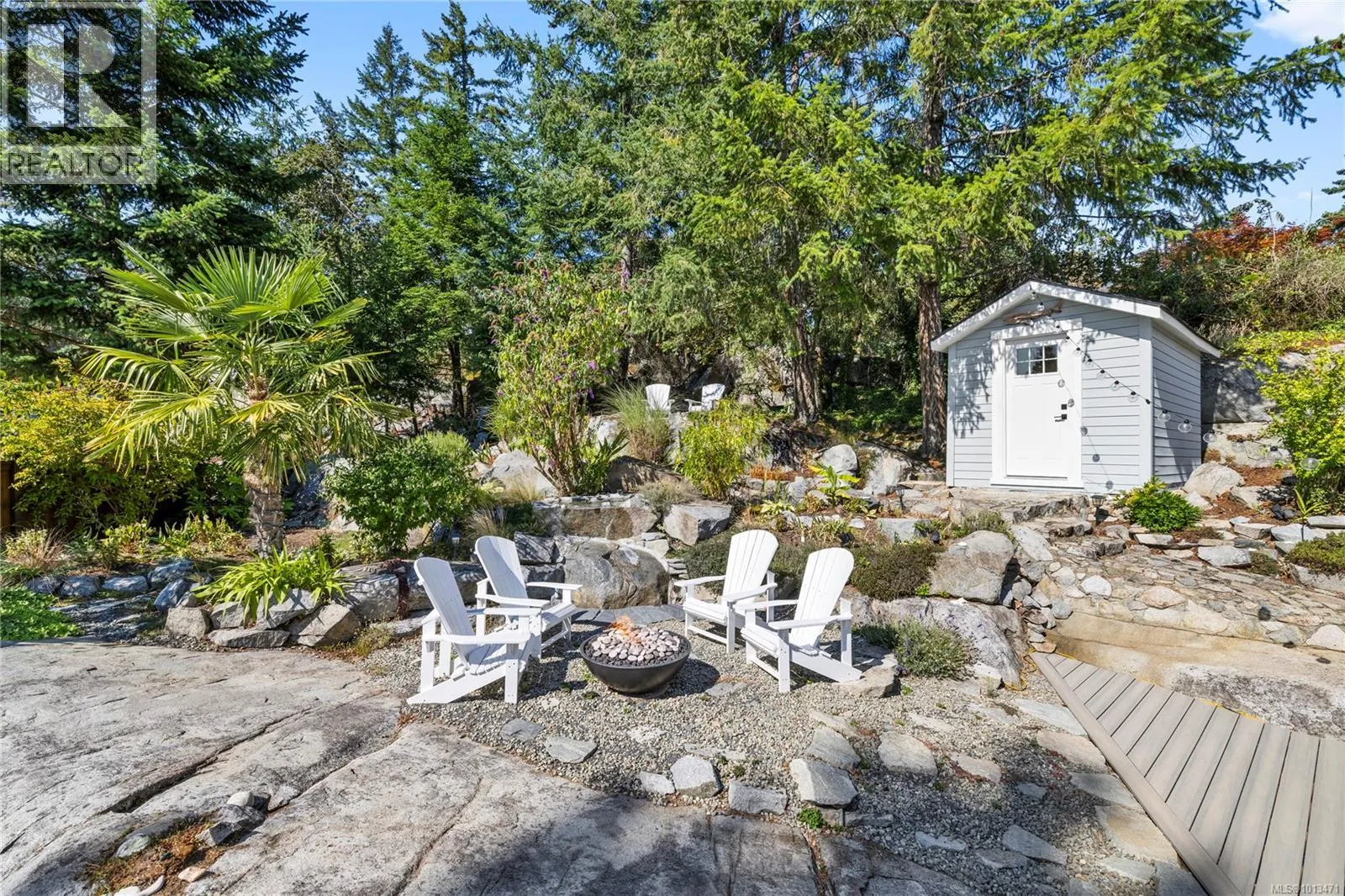 3425 Carmichael Rd
