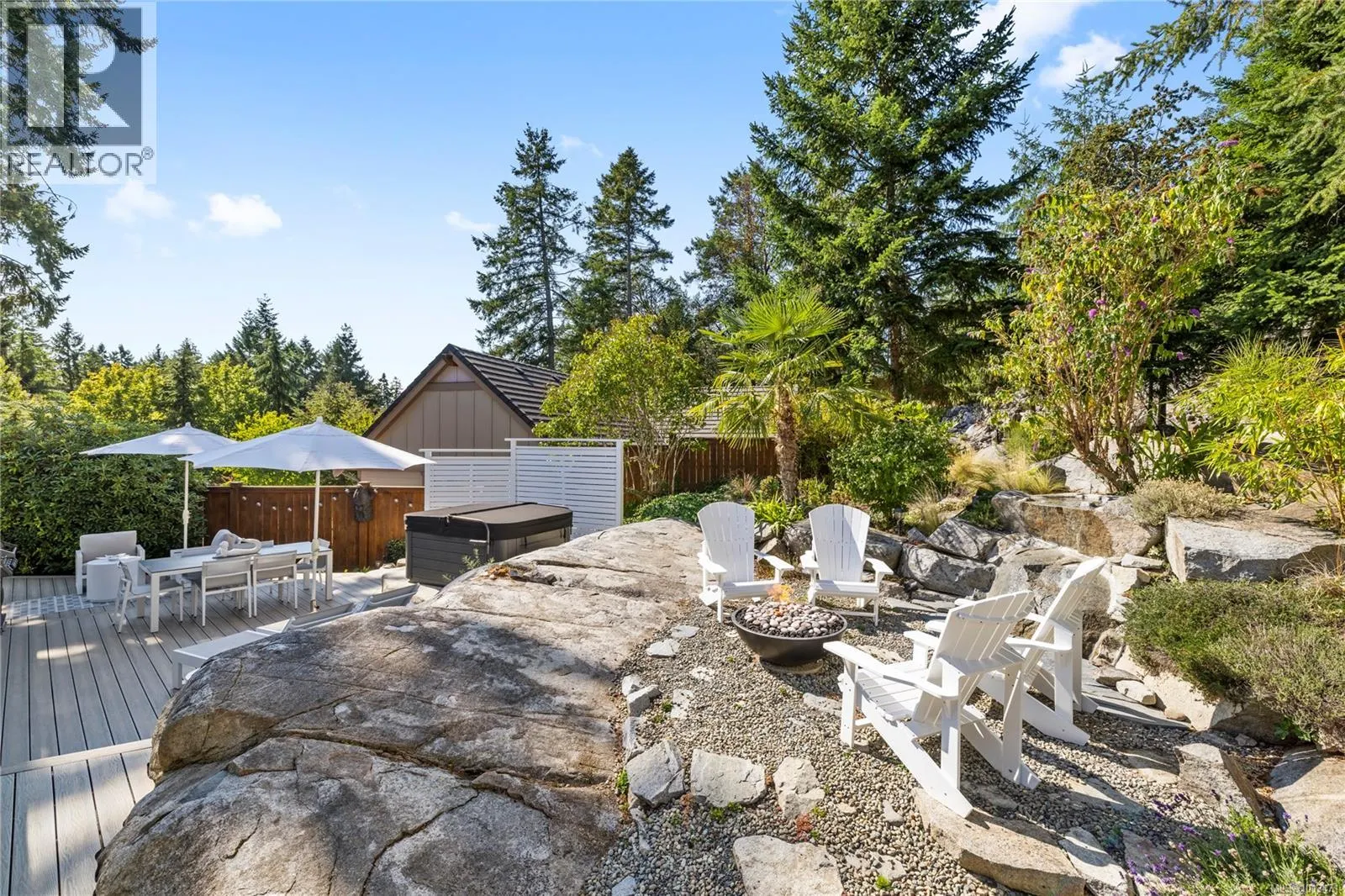 3425 Carmichael Rd