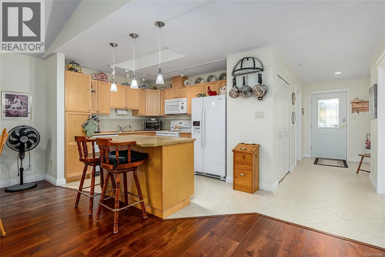 127 1919 St. Andrews Pl