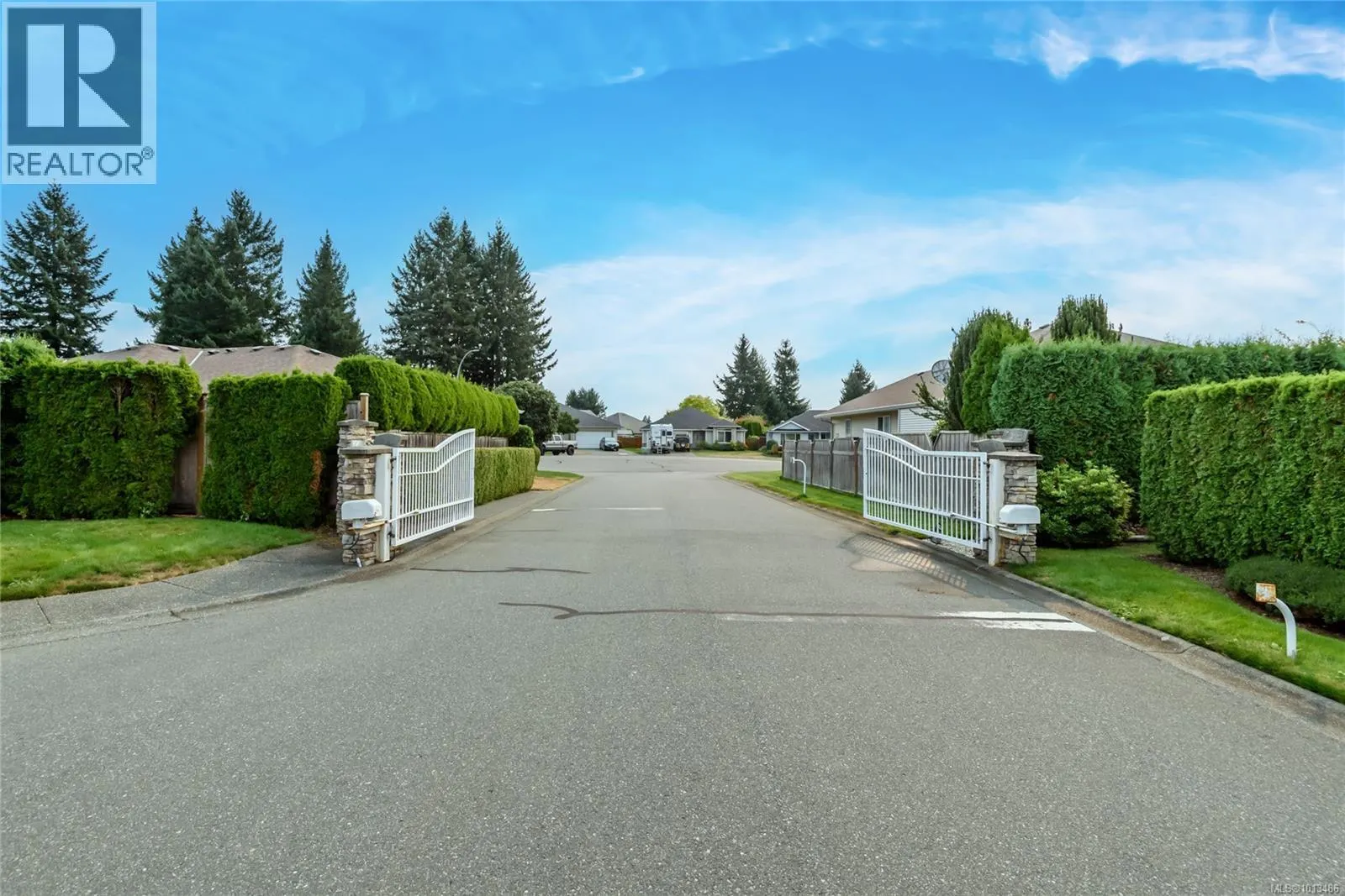 127 1919 St. Andrews Pl
