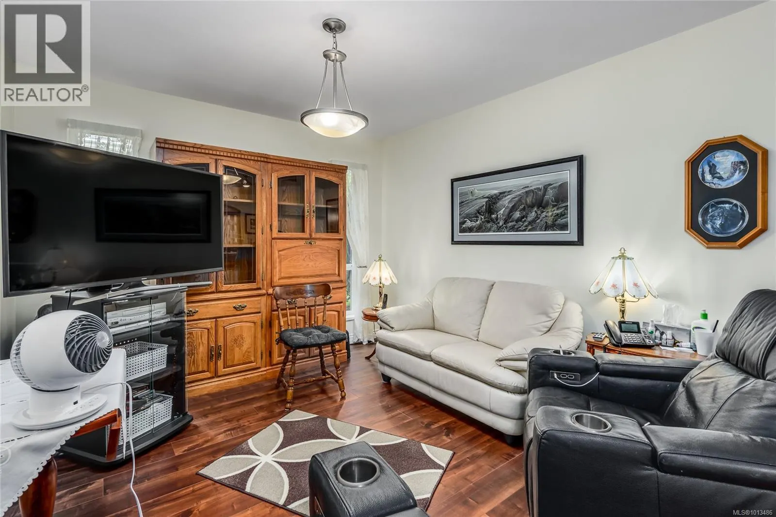 127 1919 St. Andrews Pl