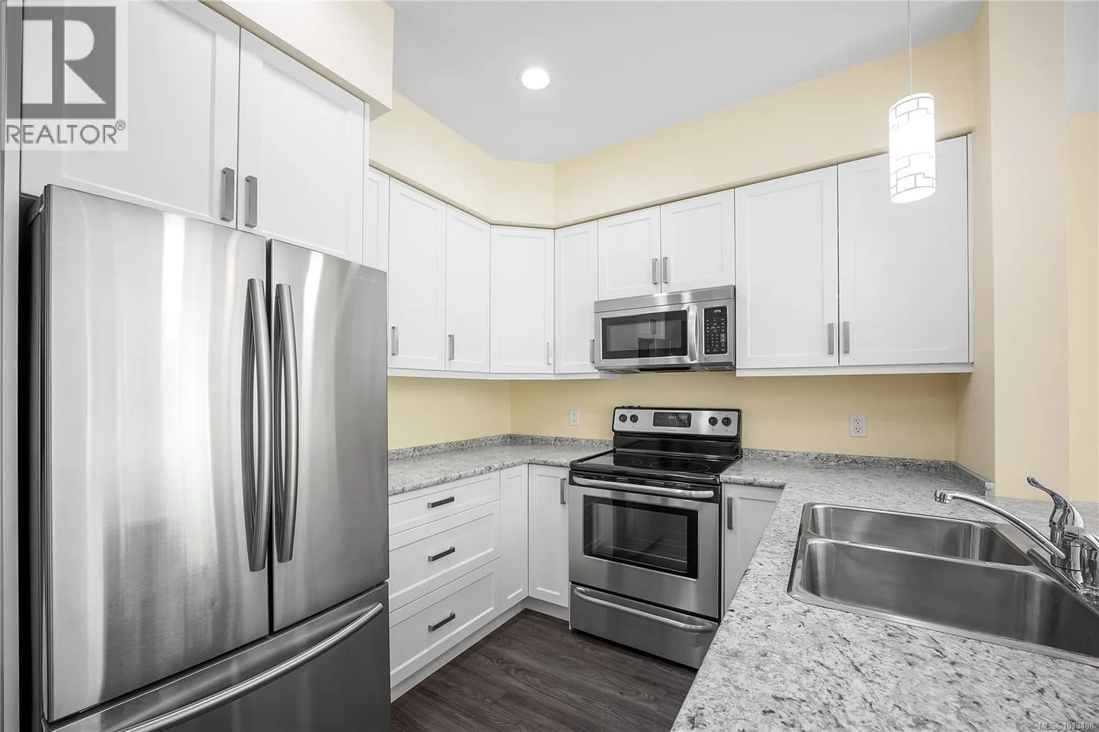 104 4960 Songbird Pl