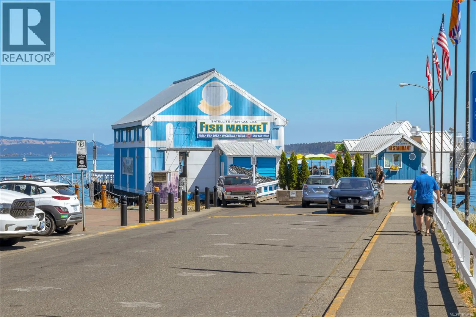 301 9809 Seaport Pl