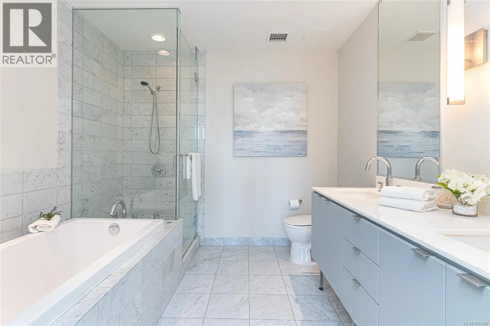 301 9809 Seaport Pl