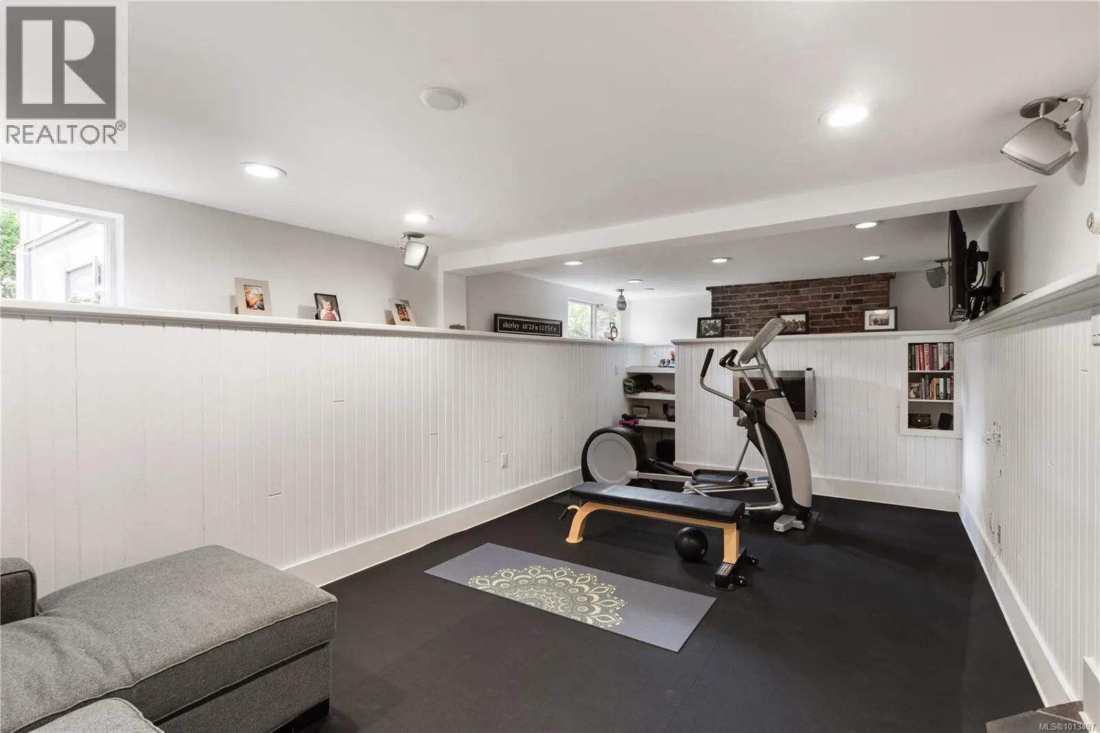 2655 Shady Lane