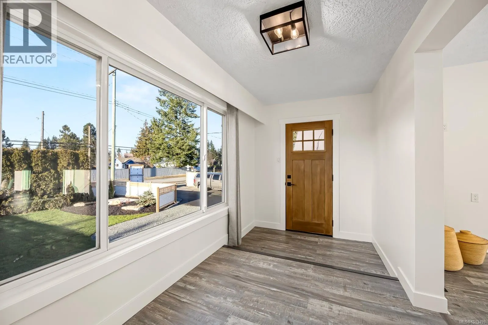 SL3 4703 Cumberland Rd