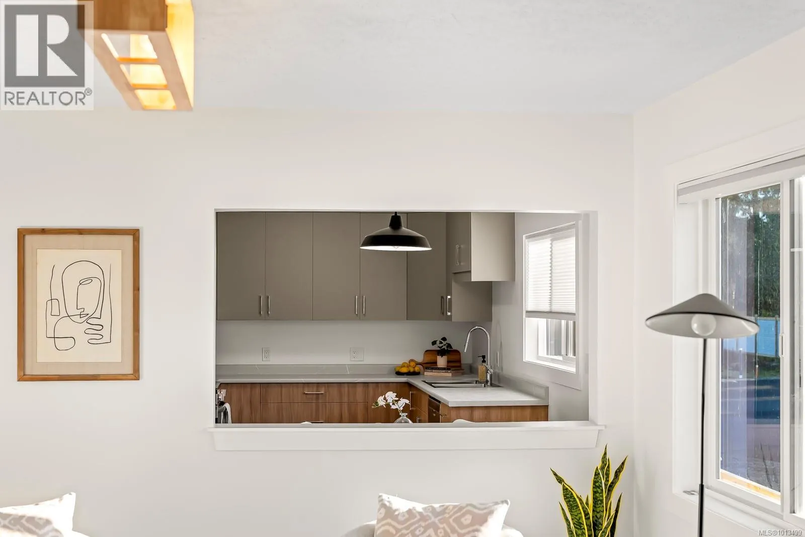 SL3 4703 Cumberland Rd