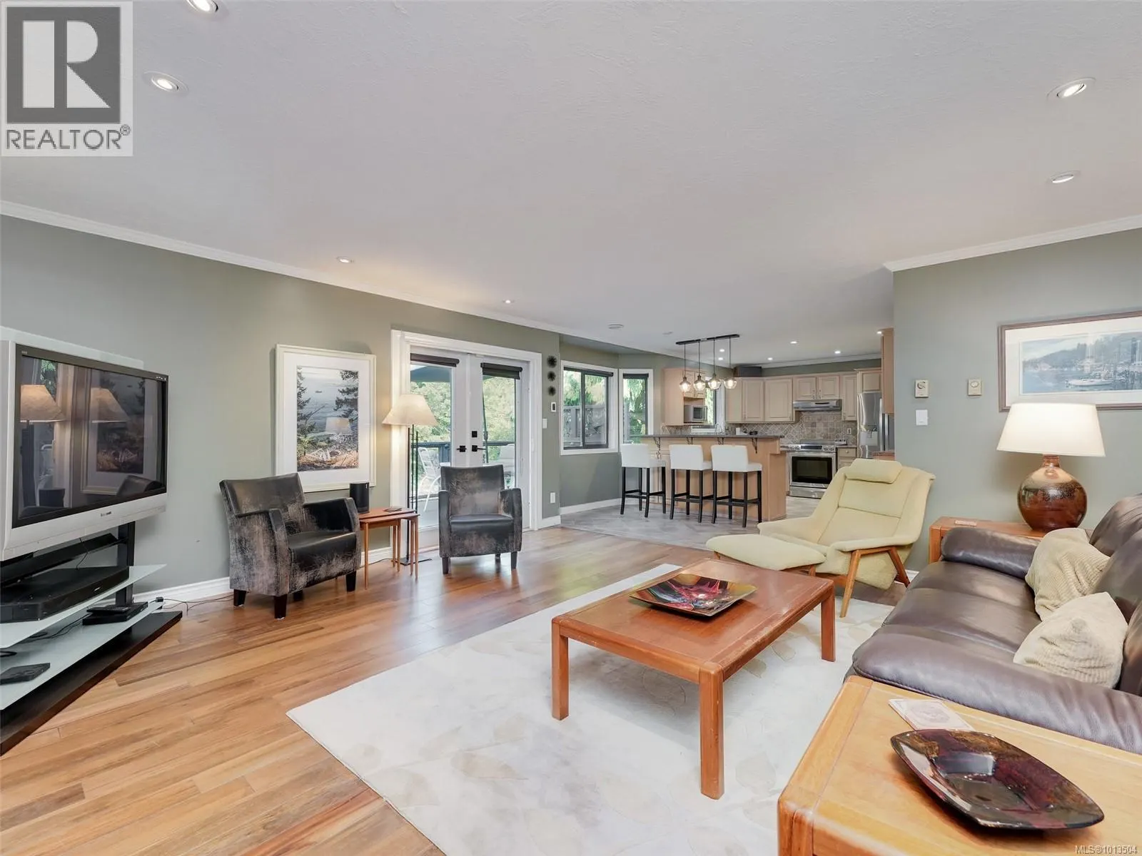 764 Westbury Rd