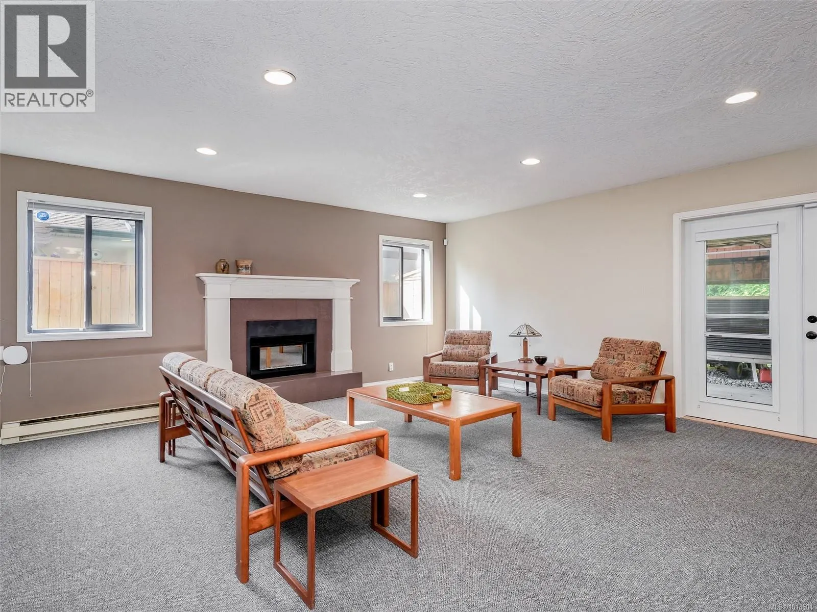 764 Westbury Rd