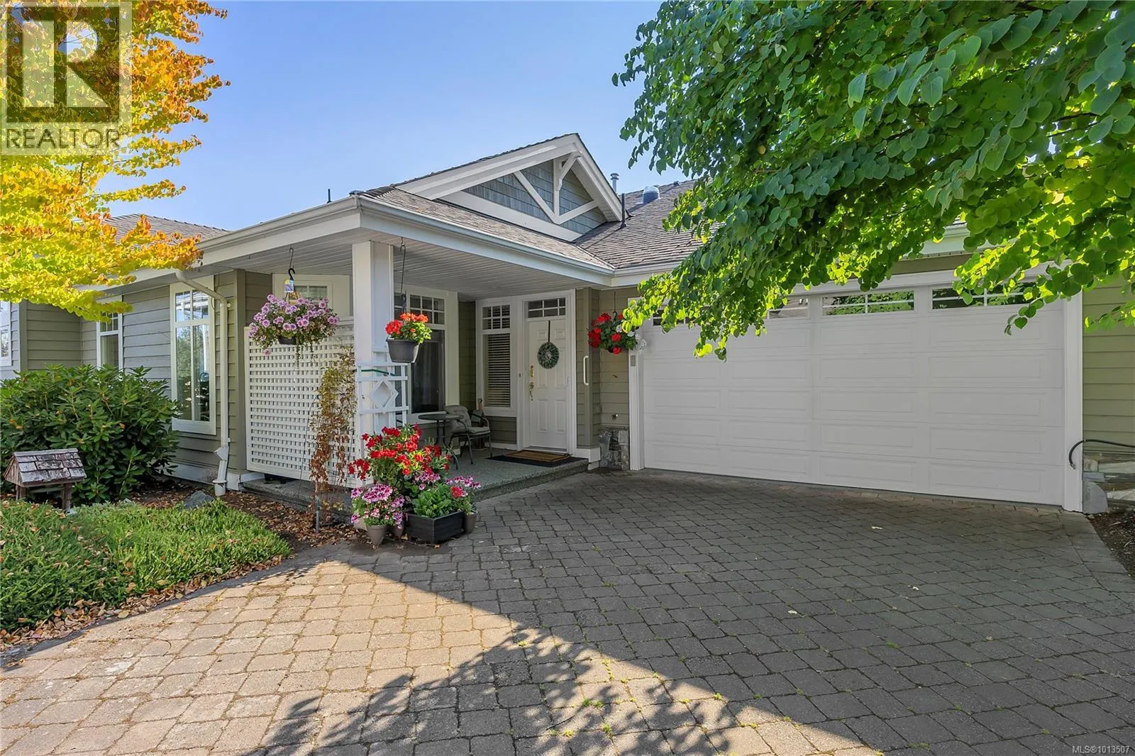 1381 Gabriola Dr